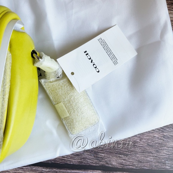 NWT Coach Leather Pillow Madison 18 with Quilting Shoulder Bag Key Lime color - Picture 10 of 11